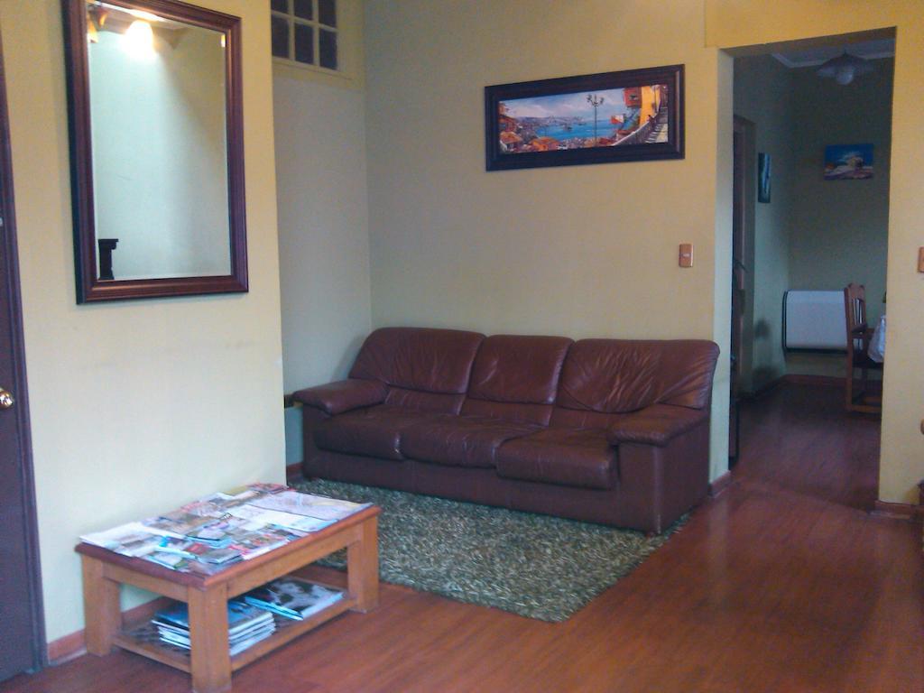 סנטיאגו Hostal Barrio Italia מראה חיצוני תמונה