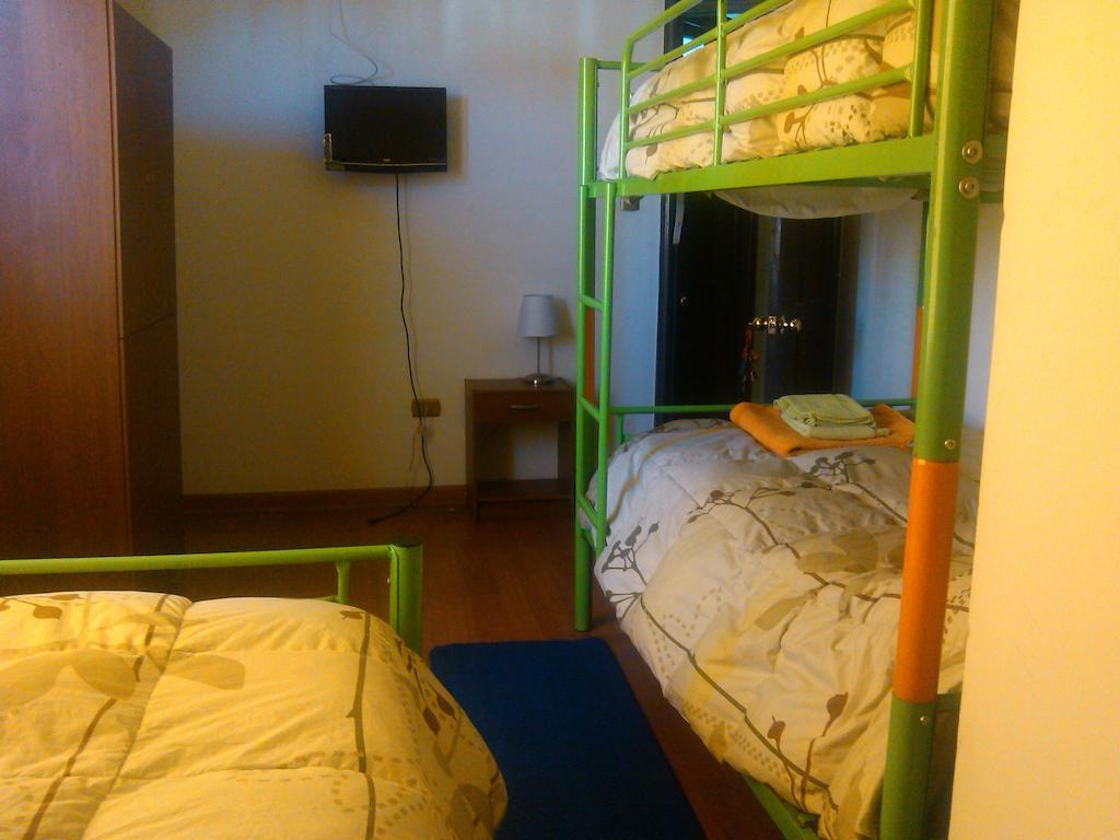 סנטיאגו Hostal Barrio Italia חדר תמונה
